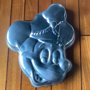 Vintage Wilton Disney cake pan
